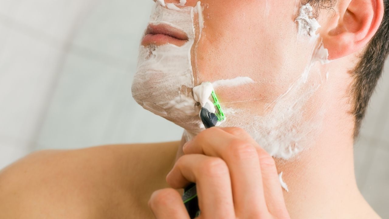 featured image Dad Answers All guide to healing shaving cuts and nicks