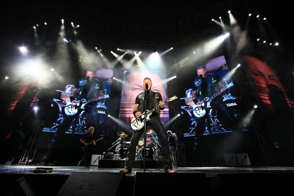 Metallica Rocks Up Concert In Shanghai