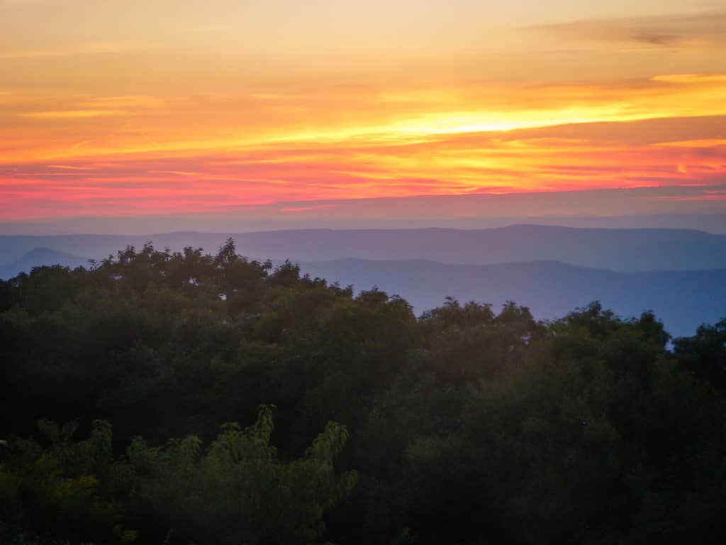 Amazing,sunset,over,the,shenandoah,valley,,skyline,drive,in,virginia